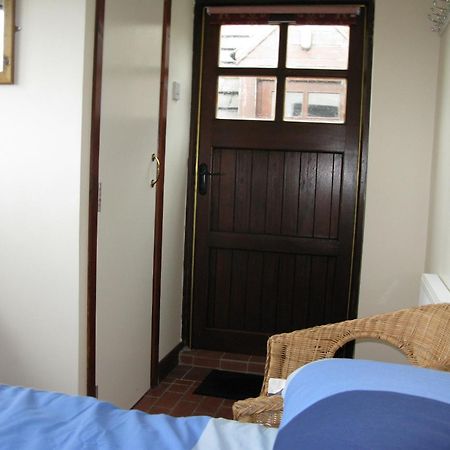 Aille River Tourist Hostel And Camping Doolin Phòng bức ảnh