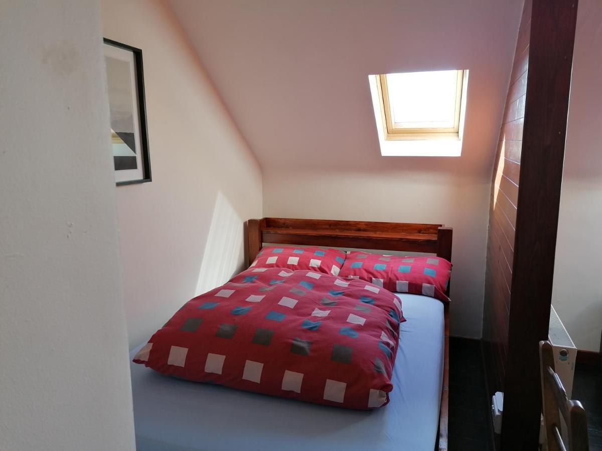 Aille River Tourist Hostel And Camping Doolin Ngoại thất bức ảnh