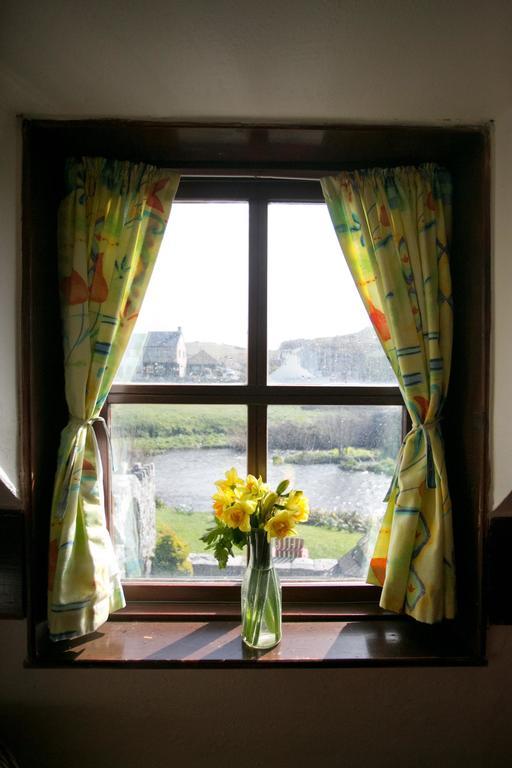Aille River Tourist Hostel And Camping Doolin Phòng bức ảnh